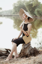 Load image into Gallery viewer, Hati Heart Wood-Beaded Tote Bag