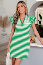 Load image into Gallery viewer, Green Stripe Print Contrast Collar Split Neck Flutter Sleeve Short Dress
