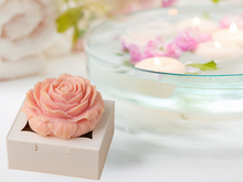 Load image into Gallery viewer, Botanical Wax sachet - Romantic & Floral – Elegant Floral Blends for Gifting & Everyday Luxury