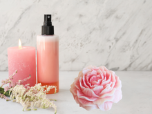 Load image into Gallery viewer, Wax Flower Freshener - Fall & Winter scents for your closets and drawers – Cozy, Woodsy & Spiced Scents for the Cooler Seasons