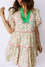 Load image into Gallery viewer, Green Contrast Neckline Ricrac Trim Floral Short Puff Sleeve Dress