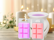 Load image into Gallery viewer, Clamshell Wax Melts - Cozy & Comforting – Warm, Inviting Scents for Relaxation & Seasonal Gifting