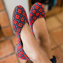 Load image into Gallery viewer, Yasmin Flat - Cardinal Red