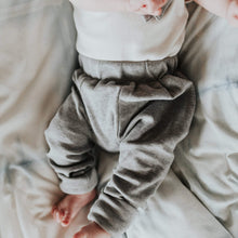 Load image into Gallery viewer, basics pants | heather