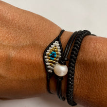 Load image into Gallery viewer, Freshwater Baroque White Pearl Bracelet