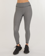 Load image into Gallery viewer, Hybrid Fleece Leggings High Waist 25"