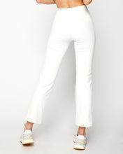 Load image into Gallery viewer, Lexi Bootcut Cloudlux Leggings 25.5"