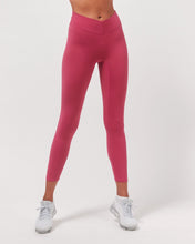 Load image into Gallery viewer, Vendetta Leggings 26"