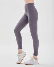 Load image into Gallery viewer, Shine On Silkiflex™ Legging 27"