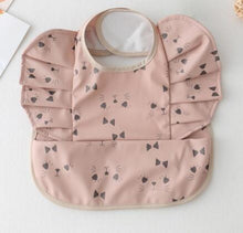Load image into Gallery viewer, Baby Meal Pocket Waterproof Bib with Angel Wing Design