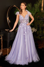 Load image into Gallery viewer, A-Line Tulle Gown With Floral Detail