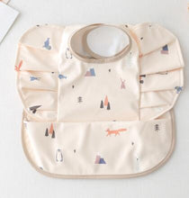Load image into Gallery viewer, Baby Meal Pocket Waterproof Bib with Angel Wing Design