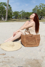 Load image into Gallery viewer, Gisete Beach Tote Bag