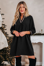 Load image into Gallery viewer, Black Contrast Trim V Neck Bracelet Sleeve Shift Mini Dress