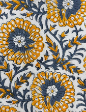 Load image into Gallery viewer, Indigo Sunflower Organic Cotton Shorts