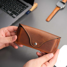 Load image into Gallery viewer, Rochester Full-Grain Leather Eyeglass Case