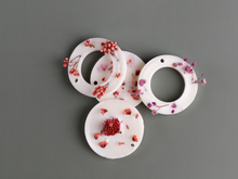 Load image into Gallery viewer, Holiday Special Botanica Wax sachet – Limited Edition Scents for the Festive Season