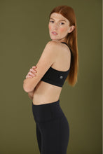 Load image into Gallery viewer, the dash side pocket legging (plus sizes)