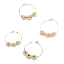 Load image into Gallery viewer, Daisy silver earrings
