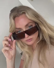 Load image into Gallery viewer, Stevie
