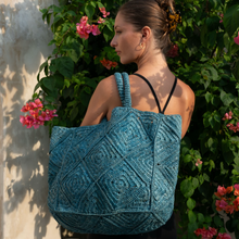 Load image into Gallery viewer, Nico Raffia Tote Bag
