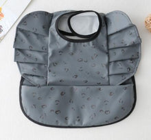 Load image into Gallery viewer, Baby Meal Pocket Waterproof Bib with Angel Wing Design
