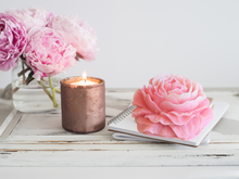 Load image into Gallery viewer, Botanical Wax sachet - Romantic &amp; Floral – Elegant Floral Blends for Gifting &amp; Everyday Luxury
