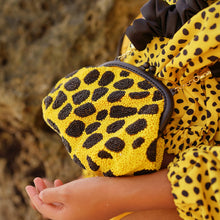 Load image into Gallery viewer, The Arnoldi Venom Clutch Bag In Black &amp; Yellow
