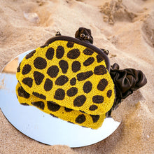 Load image into Gallery viewer, The Arnoldi Venom Clutch Bag In Black &amp; Yellow
