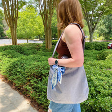 Load image into Gallery viewer, Everyday Corduroy Tote
