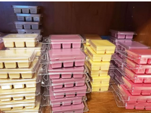 Load image into Gallery viewer, Clamshell Wax Melts - Cozy &amp; Comforting  – Warm, Inviting Scents for Relaxation &amp; Seasonal Gifting
