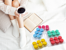 Load image into Gallery viewer, Clamshell Wax Melts - Romantic &amp; Floral – Elegant Floral Blends for Gifting &amp; Everyday Luxury
