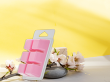 Load image into Gallery viewer, Clamshell Wax Melts - Romantic &amp; Floral – Elegant Floral Blends for Gifting &amp; Everyday Luxury
