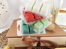 Load image into Gallery viewer, clamshell Wax Melts - Fall &amp; Winter  – Cozy, Woodsy &amp; Spiced Scents for the Cooler Seasons
