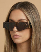 Load image into Gallery viewer, Stevie
