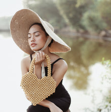 Load image into Gallery viewer, Hati Heart Wood-Beaded Tote Bag
