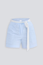 Load image into Gallery viewer, Regular Fit Shorts in Stripes
