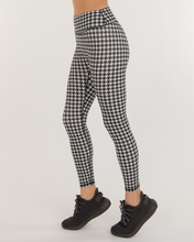 Load image into Gallery viewer, Hybrid Fleece Leggings High Waist 25"
