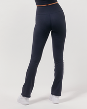 Load image into Gallery viewer, Lexi Bootcut Cloudlux Legging 29.5"
