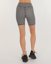 Load image into Gallery viewer, Hybrid Fleece Biker Shorts High Waist 6"
