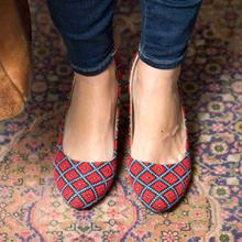 Load image into Gallery viewer, Yasmin Flat - Cardinal Red
