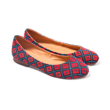 Load image into Gallery viewer, Yasmin Flat - Cardinal Red
