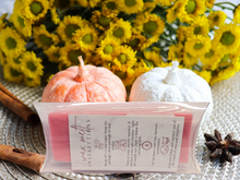 Load image into Gallery viewer, Wax Melts Bar - Cozy &amp; Comforting  – Warm, Inviting Scents for Relaxation &amp; Seasonal Gifting
