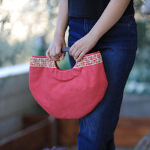 Load image into Gallery viewer, Half Moon Purse - Red
