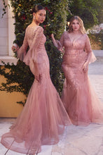 Load image into Gallery viewer, Fitted Lace Mermaid Gown With Trumpet Sleeve

