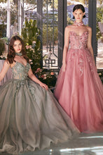 Load image into Gallery viewer, Strapless Lace Ball Gown &amp; Choker
