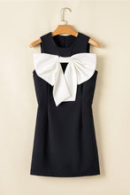 Load image into Gallery viewer, Black Contrast Bowknot Applique Crew Neck Sleeveless Mini Dress
