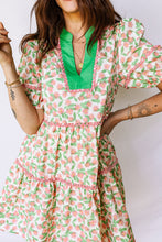 Load image into Gallery viewer, Green Contrast Neckline Ricrac Trim Floral Short Puff Sleeve Dress
