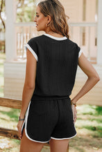 Load image into Gallery viewer, Black Contrast Trim Cable Textured Shorts Set
