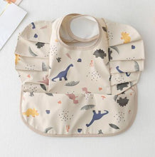 Load image into Gallery viewer, Baby Meal Pocket Waterproof Bib with Angel Wing Design
